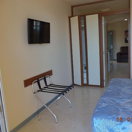 ויטוריה Coral Inn מראה חיצוני תמונה