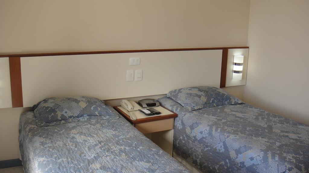 ויטוריה Coral Inn מראה חיצוני תמונה